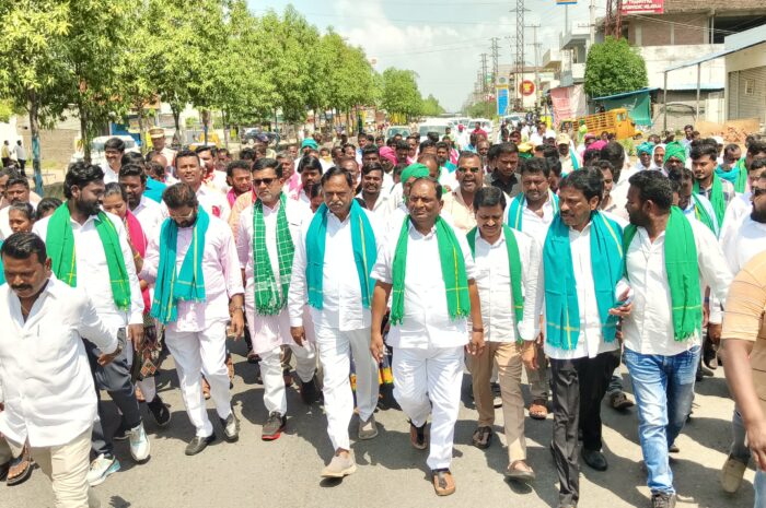 Ex Minister Koppula Eshwar: అప్పుడు ఓట్లేసిన ప్రజలే ఇప్పుడు భయపడుతున్నారు