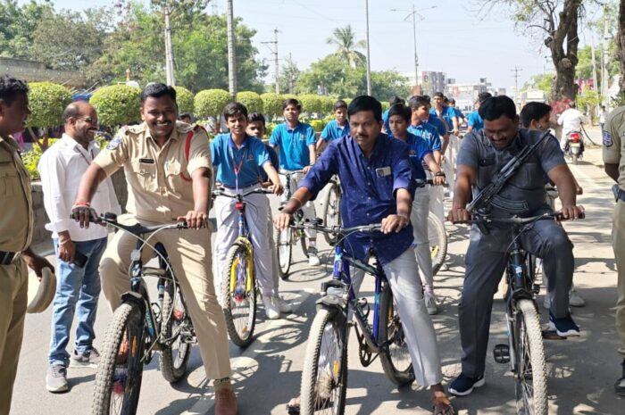 Police cycle rally: పోలీసుల సైకిల్ ర్యాలీ