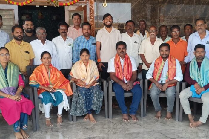 A single village has six teachers: ఒకే గ్రామం ఆరుగురు ఉపాధ్యాయులు