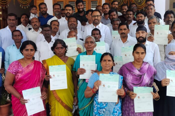 Distribution of CMRF Cheques: పేదలకు వరం ముఖ్యమంత్రి సహాయ నిధి.. డీసీసీ అధ్యక్షులు కూచాడి శ్రీహరి రావు