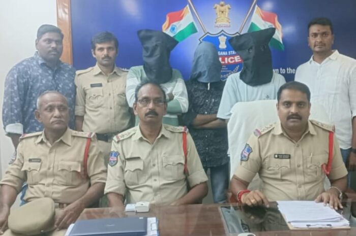 Three arrested for transporting ganja: గంజాయి తరలిస్తున్న ముగ్గురి అరెస్ట్