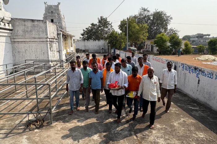 BJP Gollapally: ధర్మ రక్షకులను గెలిపించాలి