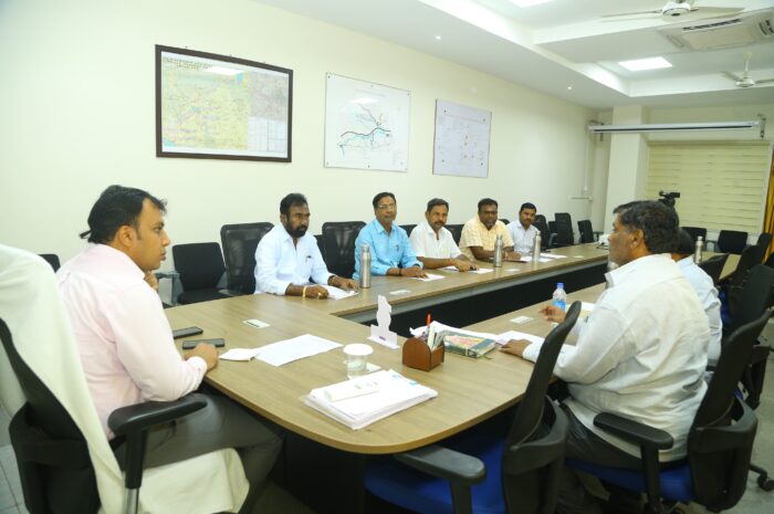 Polling centers: పోలింగ్ కేంద్రాలపై అభ్యంతరాలను రేపటిలోగా సమర్పించాలి: జిల్లా కలెక్టర్ సందీప్ కుమార్ ఝా