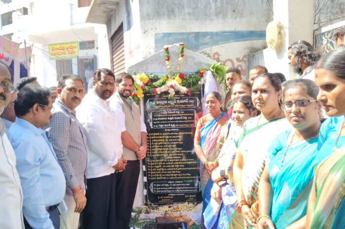 MP Vamsi krishna : ధర్మపురి పట్టణ అభివృద్ధికి కృషి: ఎంపీ వంశీక్రిష్ణ, విప్ లక్ష్మణ్‌ కుమార్
