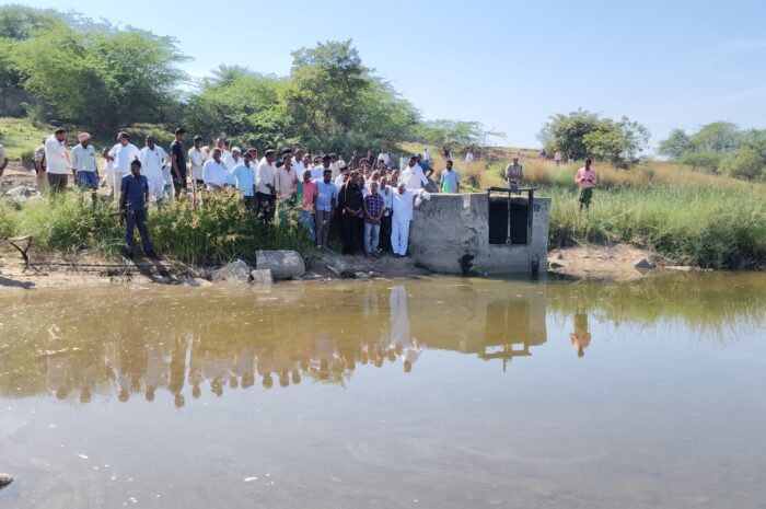 MLA Adluri Laxman Kumar: రోళ్లవాగు ప్రాజెక్టును సందర్శించిన ప్రభుత్వ విప్, ఎమ్మెల్యే అడ్లూరి లక్ష్మణ్ కుమార్, ఎమ్మెల్సీ జీవన్ రెడ్డి