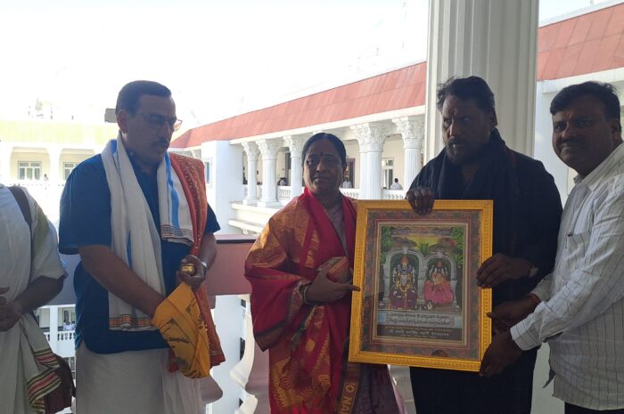 Minister Konda Surekha : మంత్రి కొండా సురేఖకు ముక్కోటి ఏకాదశికి ఆహ్వానం
