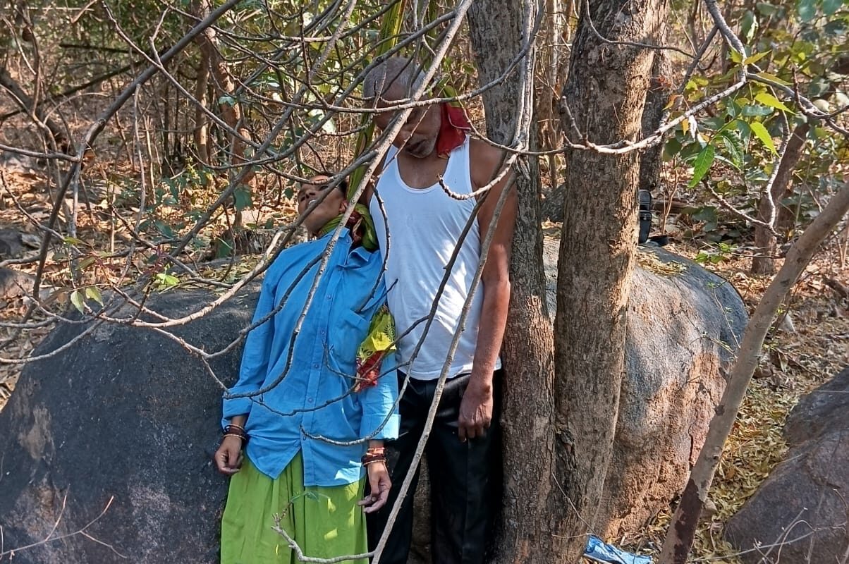 Husband and wife suicide