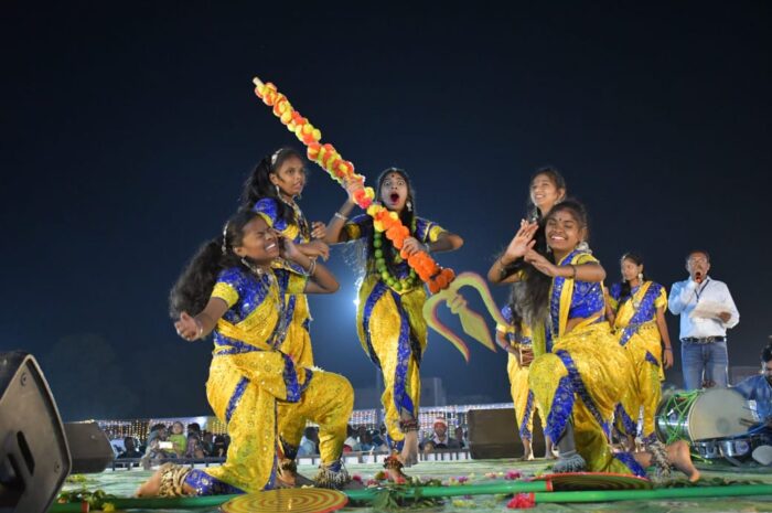 Nirmal Festivals: పండుగ వాతావరణంలో కొనసాగిన నిర్మల్ ఉత్సవాలు
