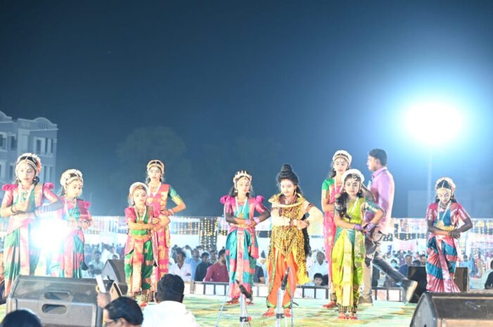 Nirmal Festivals: నిర్మల్ ఉత్సవాలలో అలరించిన సాంస్కృతిక ప్రదర్శనలు