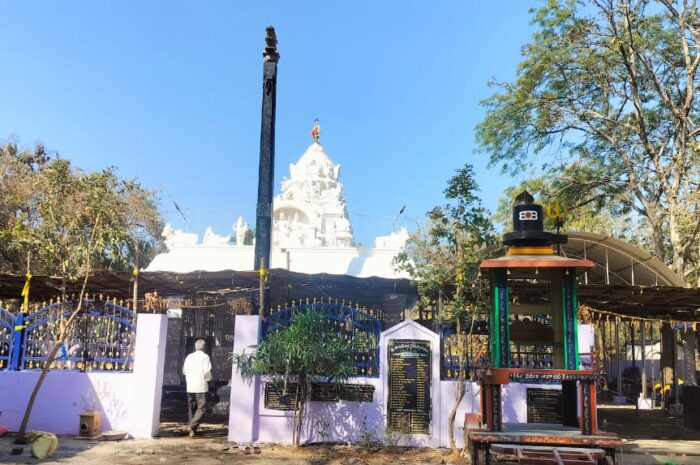 Mahashivaratri: దట్టమైన అడవిలో కొలువైన సాంబశివుడు