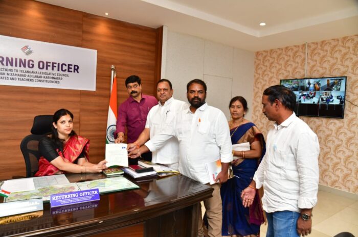 MLC elections: నామినేషన్ దాఖలు చేసిన సీపీఎస్ అభ్యర్థి ఇన్నారెడ్డి