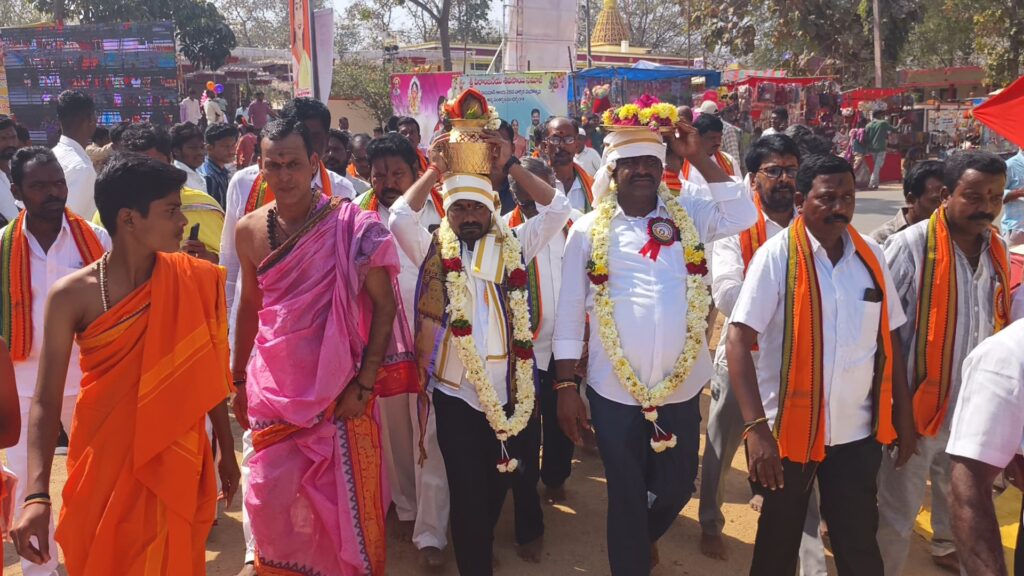 Khanapur MLA Vedma Bojju Patel