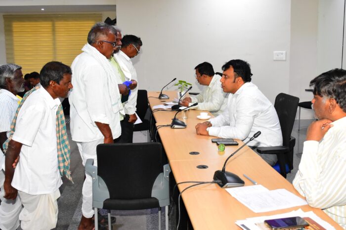 Collector Sandeep Kumar Jha: అర్జీలకు వేగంగా పరిష్కారం చూపాలి: ప్రజావాణిలో కలెక్టర్ సందీప్ కుమార్ ఝా