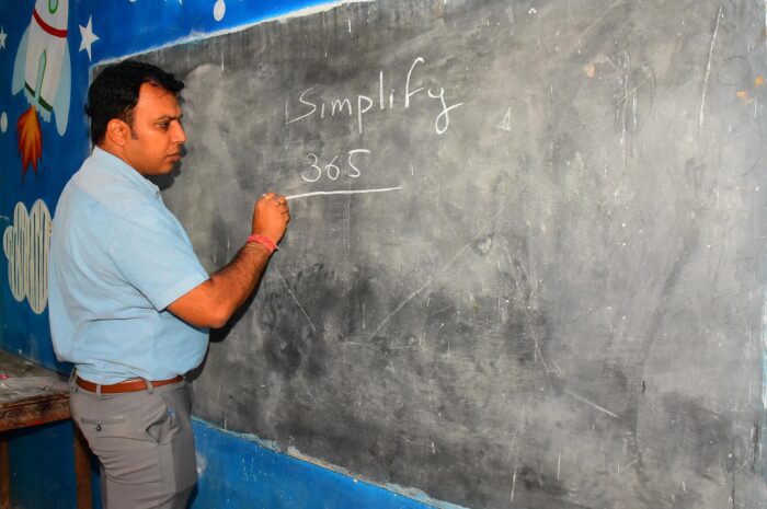 Collector Sandeep Kumar Jha: గ్రామంలోని పిల్లలు ప్రభుత్వ బడిలోనే చదవాలి: కలెక్టర్ సందీప్ కుమార్ ఝా