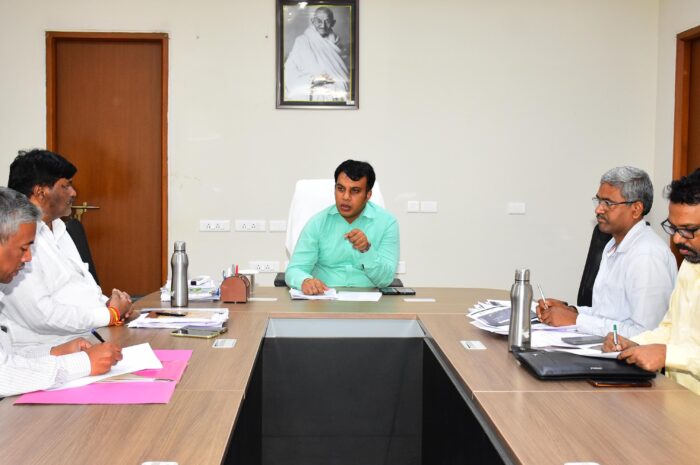 Collector Sandeep Kumar Jha: దివ్యాంగులకు యూడీఐడీ జారీకి అన్ని ఏర్పాట్లు చేయాలి: కలెక్టర్ సందీప్ కుమార్ ఝా