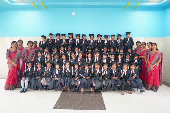 Graduation Day: సెయింట్ థామస్ హైస్కూల్‌లో ఘనంగా గ్రాడ్యుయేషన్ డే వేడుకలు