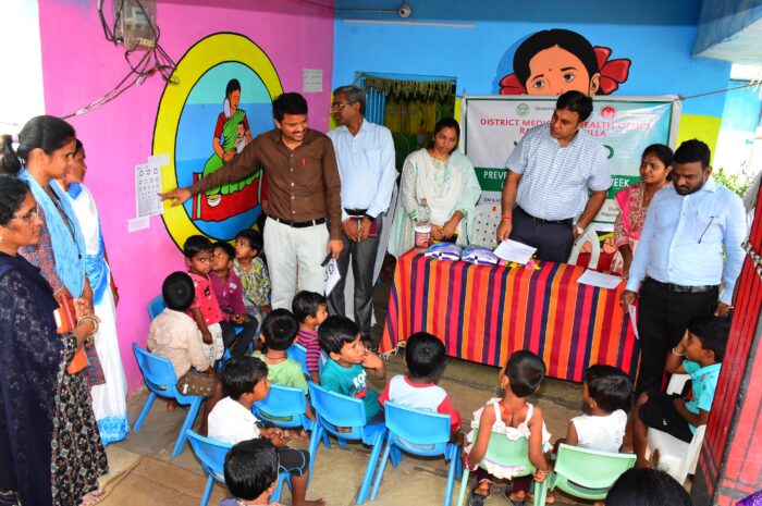 Collector Sandeep Kumar Jha: ప్రతి చిన్నారికి కంటి వైద్య పరీక్షలు చేయాలి: కలెక్టర్ సందీప్ కుమార్ ఝా