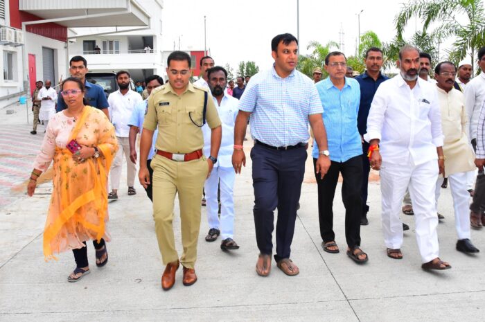 Whip Adi Srinivas: అపెరల్ పార్క్ యూనిట్‌లో ఏర్పాట్లు పరిశీలించిన విప్ ఆది శ్రీనివాస్