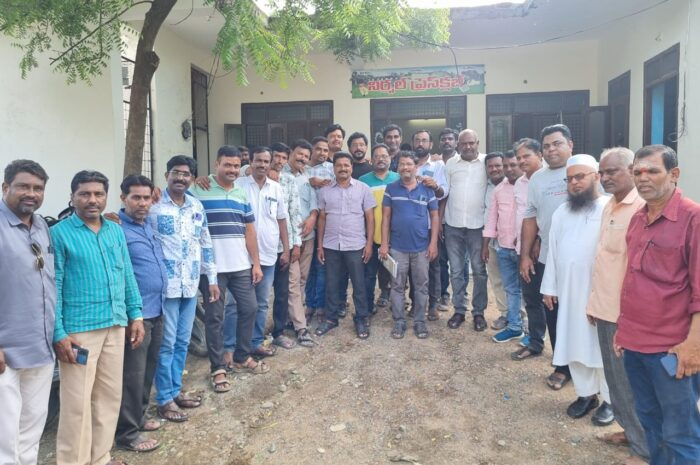 Nirmal Press Club Executive Committee: సమన్వయంతో సమస్యలను పరిష్కరించుకుందాం: నిర్మల్ ప్రెస్‌క్లబ్ అధ్యక్షులు రాసం శ్రీధర్
