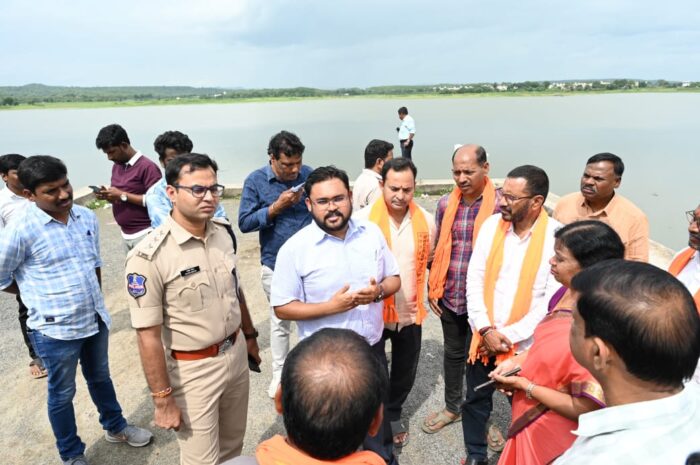 Ganesh Festival Arrangements Nirmal: గణేశ్ విగ్రహ ప్రతిష్టాపన, నిమజ్జన ఏర్పాట్లు పరిశీలన