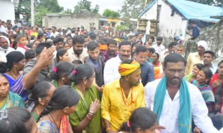 MLA Eleti Maheshwar Reddy Participates in Adelli Pochamma Gang Neella Jatara
