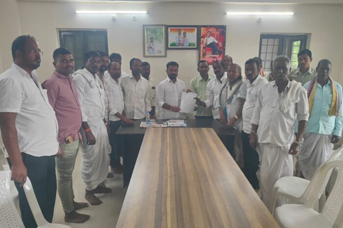 Bilayi Vagu bridge construction demand Pochampalli Rayadari: జిలయి వాగుపై వంతెన నిర్మించాలి
