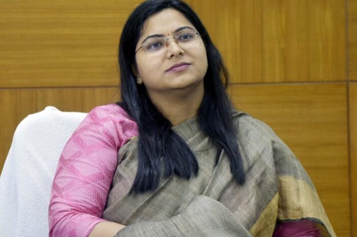 Flood prevention measures Nirmal: భవిష్యత్‌లో వరదలు రాకుండా చర్యలు తీసుకోవాలి: జిల్లా కలెక్టర్ అభిలాష అభినవ్