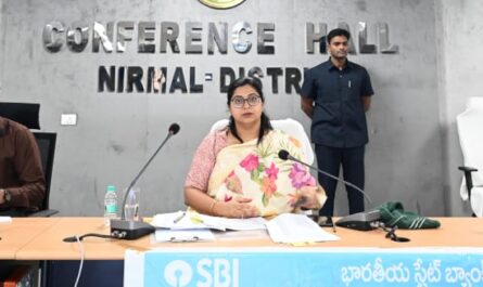 District Collector emphasizes better banking services for people