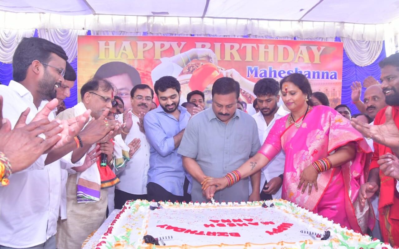Eleti Maheshwar Reddy birthday celebrations Nirmal
